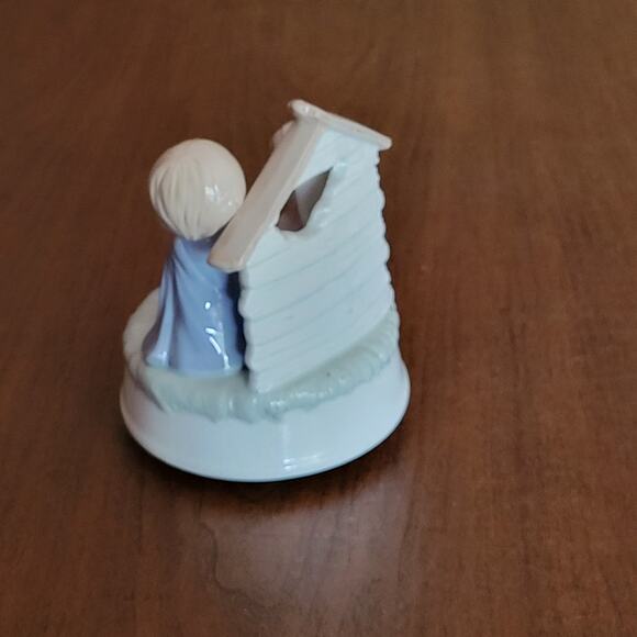 Vintage Roman Rotating Music Box Figurine Christmas Nativity Made in Japan - Picture 3 of 12